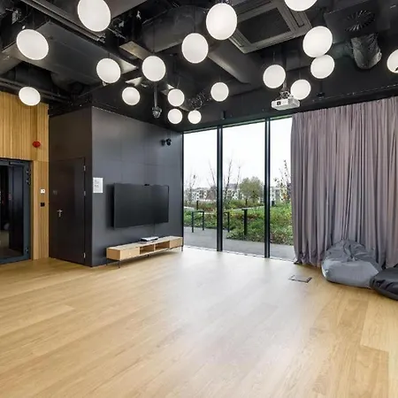 Tulum Apartament-top Design-free Garage-bath-projector-view-gym-wine-next To Spodek, Mck, Nospr 公寓 卡托维兹